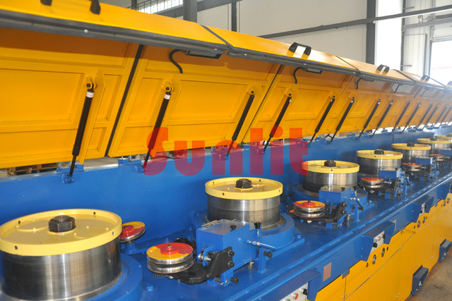 伺服直驱拉丝机